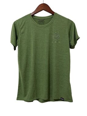 Patagonia Women’s Medium Green Performance Tee Shirt